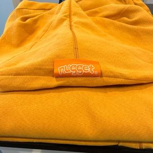 Nugget Comfort Cover in Taxicab